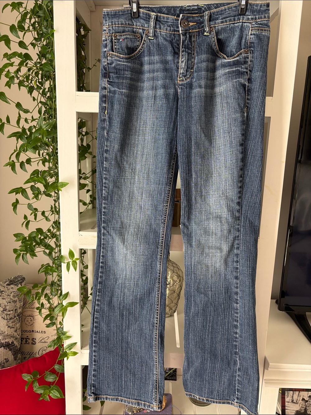 Tommy Hilfiger Women's Medium Blue Flare Jeans - Picture 4 of 17